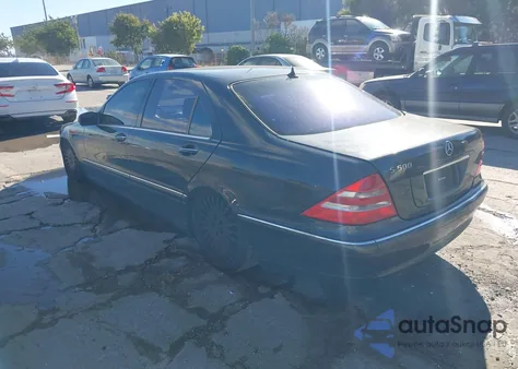 2002 Mercedes-Benz S 500 z USA, uszkodzony, nr VIN WDBNG75J42A309252